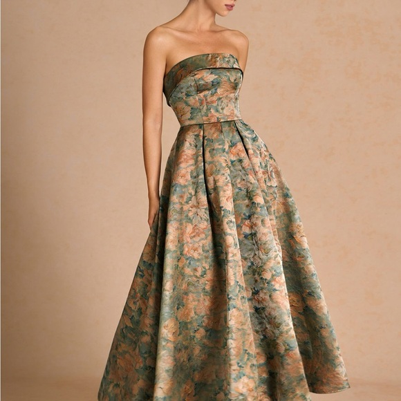 Azazie Dresses & Skirts - Azazie Strapless Floral Dress in Green and Gold